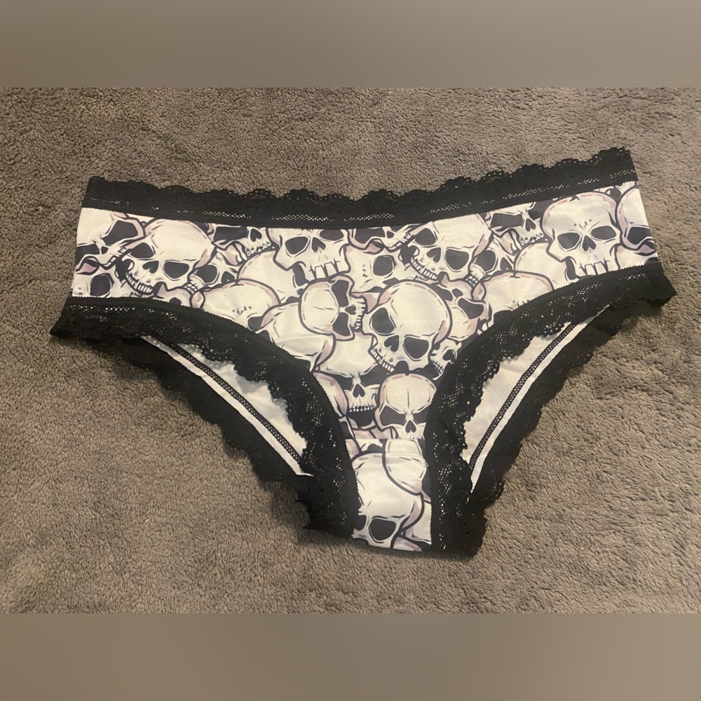 Skull Print Lace Trim Panties NEW SZ S